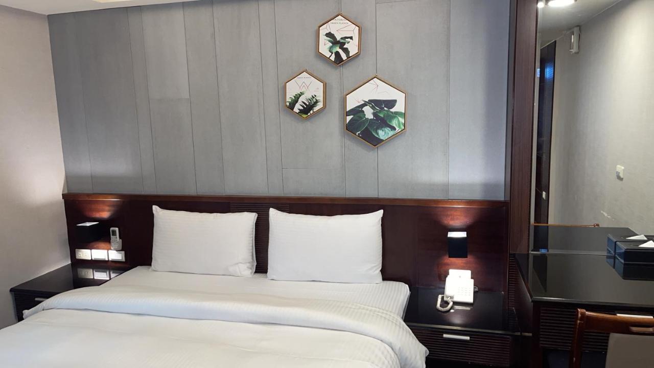 Sun Sweet Hotel Luodong Extérieur photo