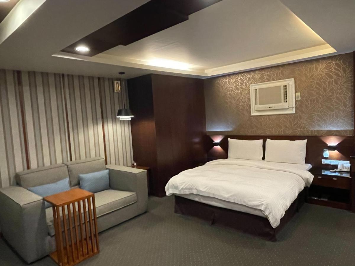Sun Sweet Hotel Luodong Extérieur photo