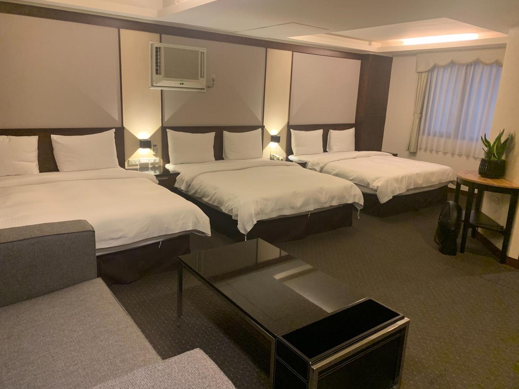 Sun Sweet Hotel Luodong Chambre photo