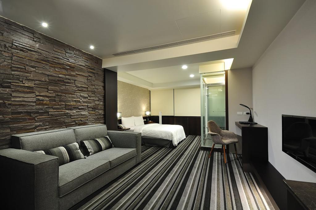 Sun Sweet Hotel Luodong Extérieur photo
