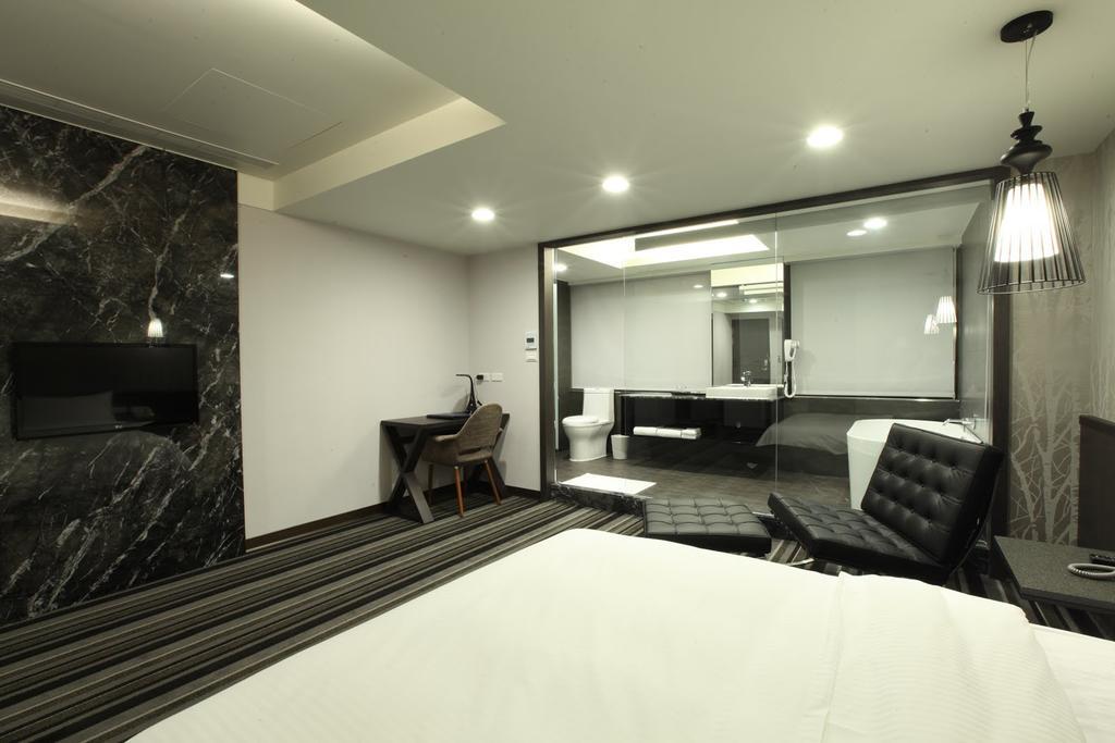 Sun Sweet Hotel Luodong Extérieur photo