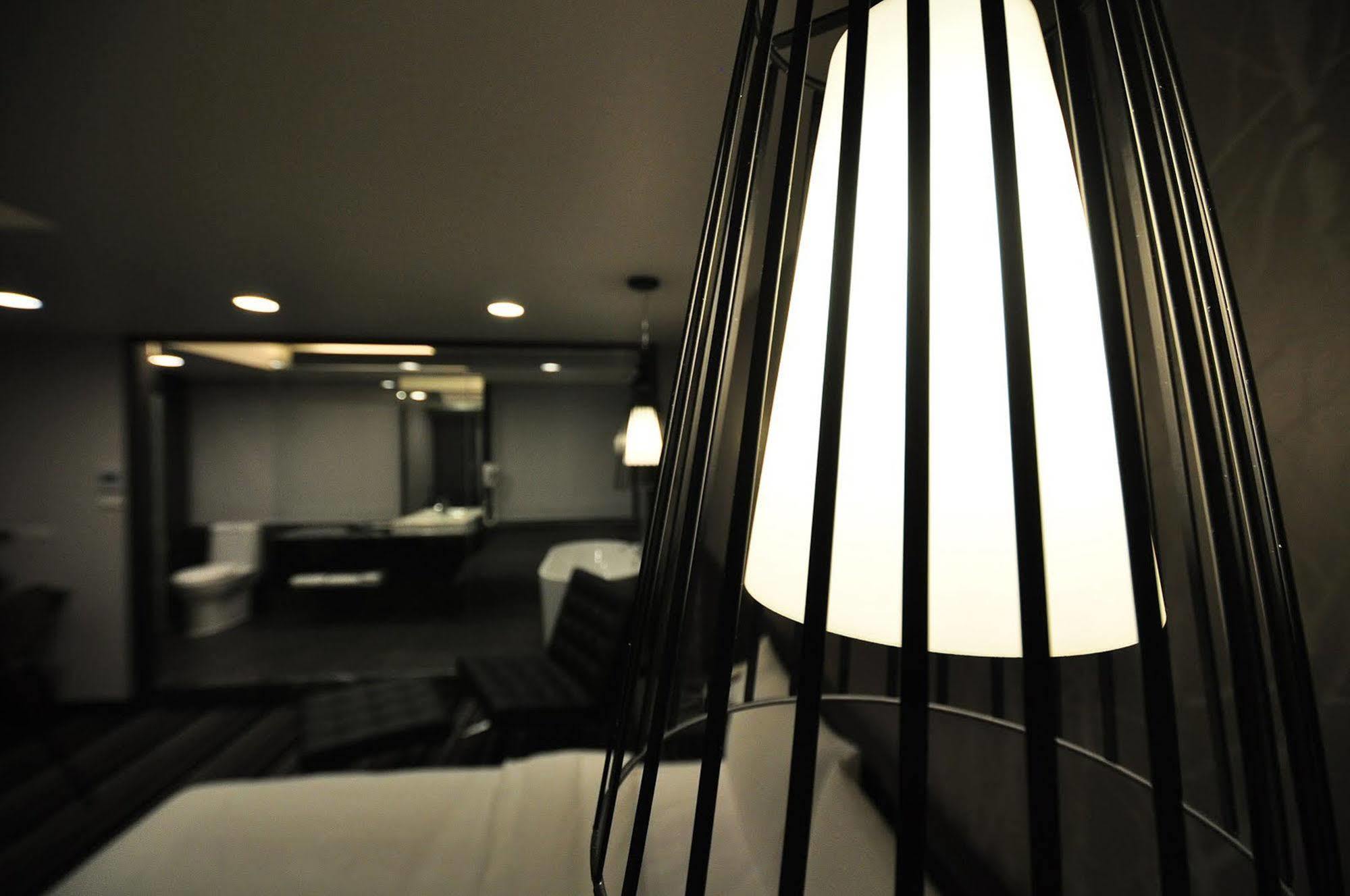 Sun Sweet Hotel Luodong Extérieur photo